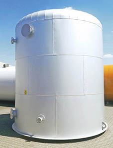 Hot water storage tank