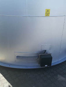 Hot water storage tank