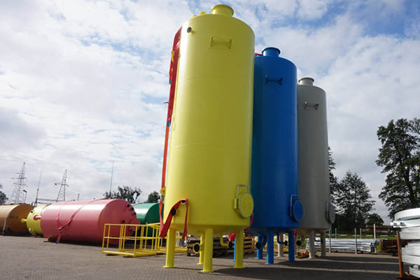 Aboveground vertical tanks